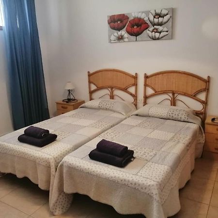 1 Bedroom Apartment With Stunning Sea View Arona  Esterno foto