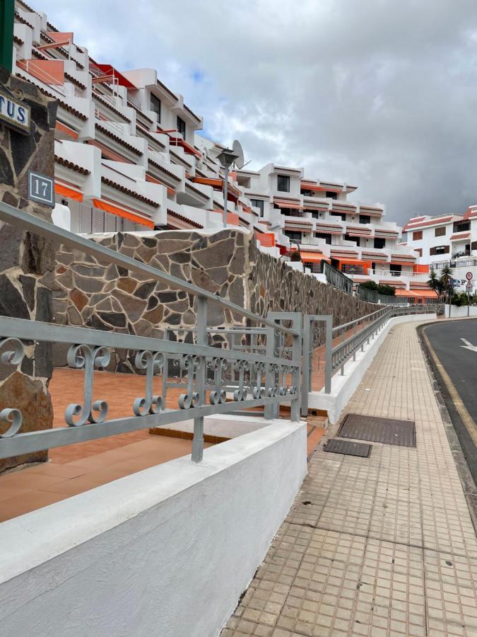 1 Bedroom Apartment With Stunning Sea View Arona  Esterno foto
