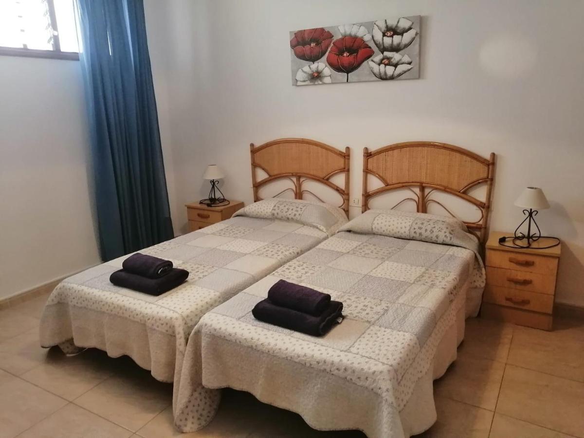 1 Bedroom Apartment With Stunning Sea View Arona  Esterno foto